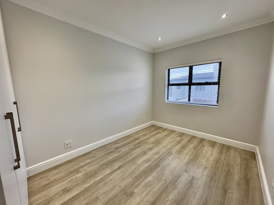 4 Bedroom Property for Sale in Sandown Western Cape